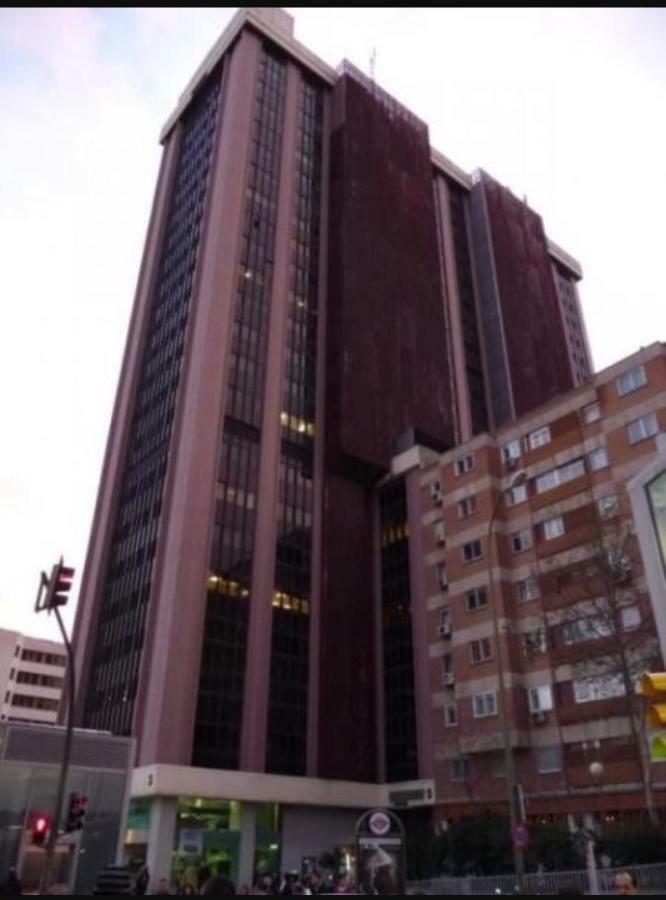 Nirvana Hotel Madrid Exterior photo